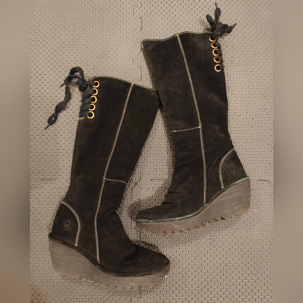 Fly Lomdon Black Knee-High Lace-Up Boots